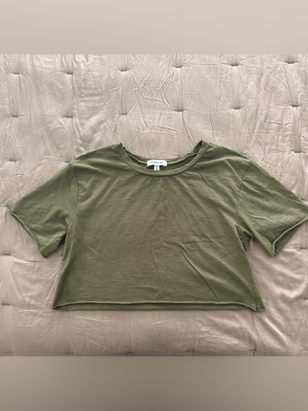 Casual Olive Green Cropped Tee